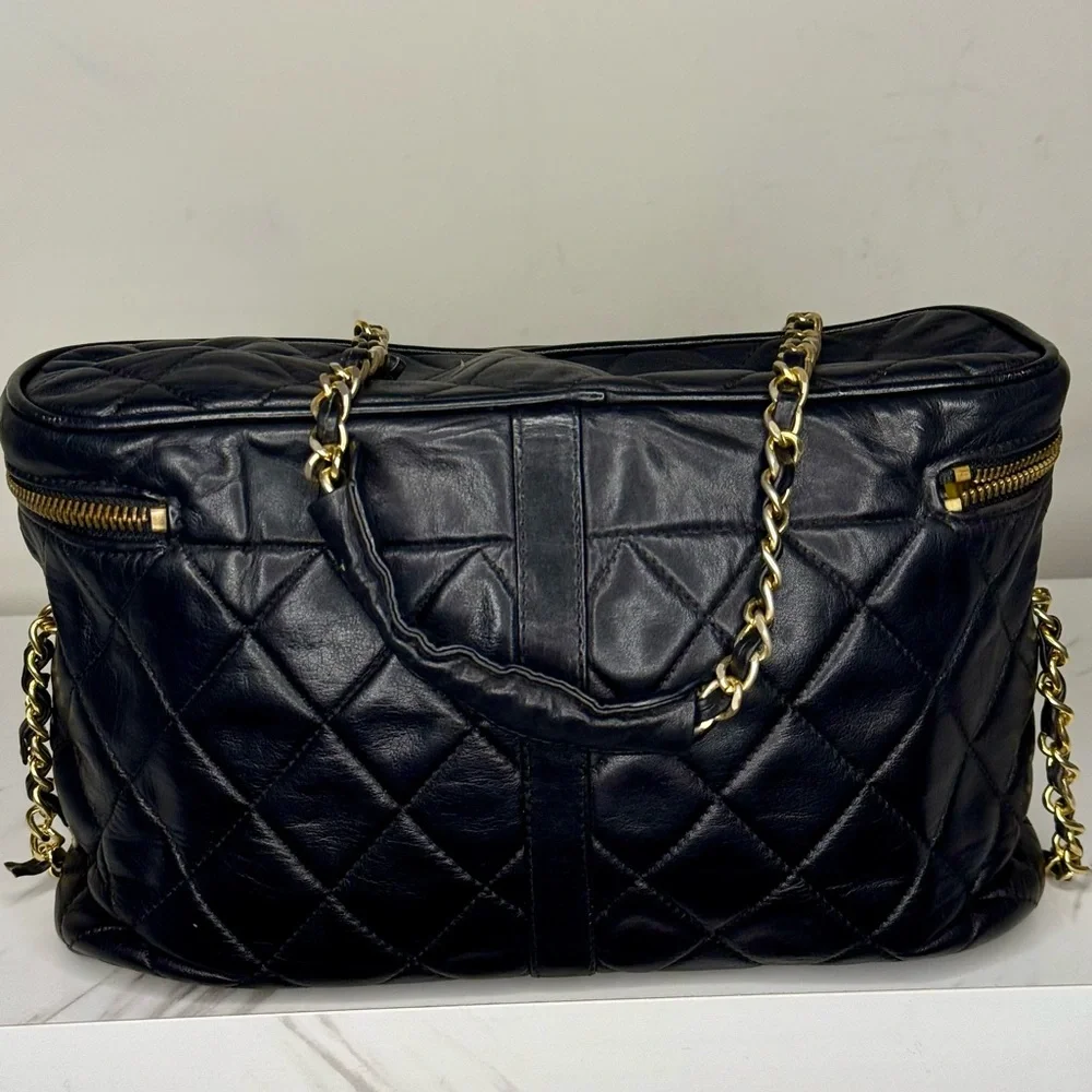 CHANEL Lambskin Quilted Vanity Train Case Shoulder Bag Black - Picture 7 of 14